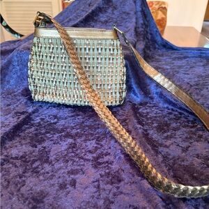 Elegant Liz Claiborne Woven Shoulder/ Crossbody Bag in bronze and tan